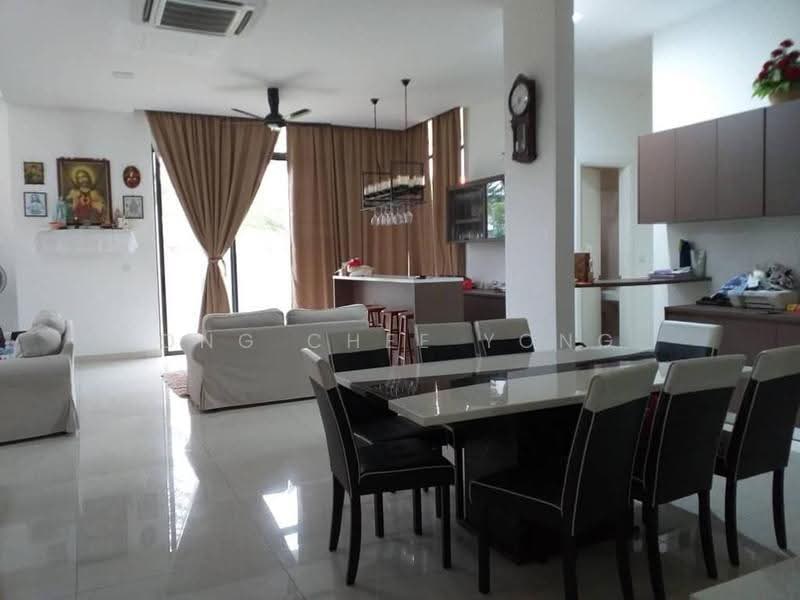 Bungalow House for Sale in Kota Kemuning (Shah Alam) - Ong Chee Yong - Living Room - PropertyGuru.com.my