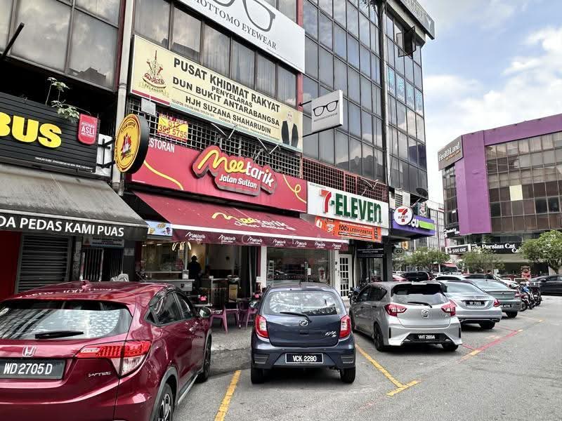 Shop for Rent in Ampang Jaya (Ampang) - Vic Tan - Exterior - PropertyGuru.com.my