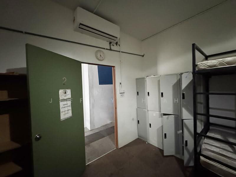 Shop for Rent in Fraser Business Park (Kuala Lumpur) - Jeffrey Cheah - Interior - PropertyGuru.com.my