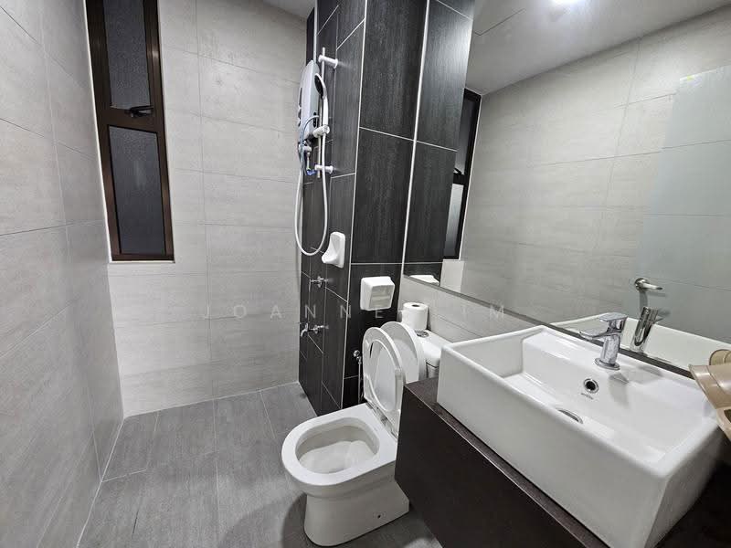 Kondominium untuk Dijual di Admiral Residence at KotaLaksamana For Rent - Ann Lim - PropertyGuru.com.my