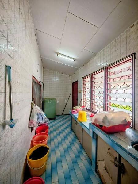 1-storey Terraced House for Sale in Taman Ungku Tun Aminah (Skudai) - Kayden Voon - Kitchen - PropertyGuru.com.my