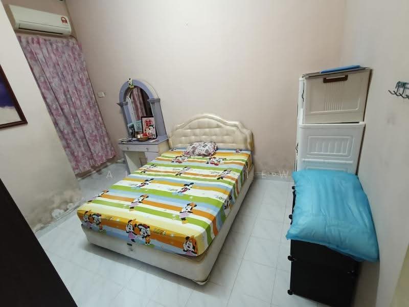 1-storey Terraced House for Sale in Pontian (Johor) - Albert Liew - Bedroom - PropertyGuru.com.my