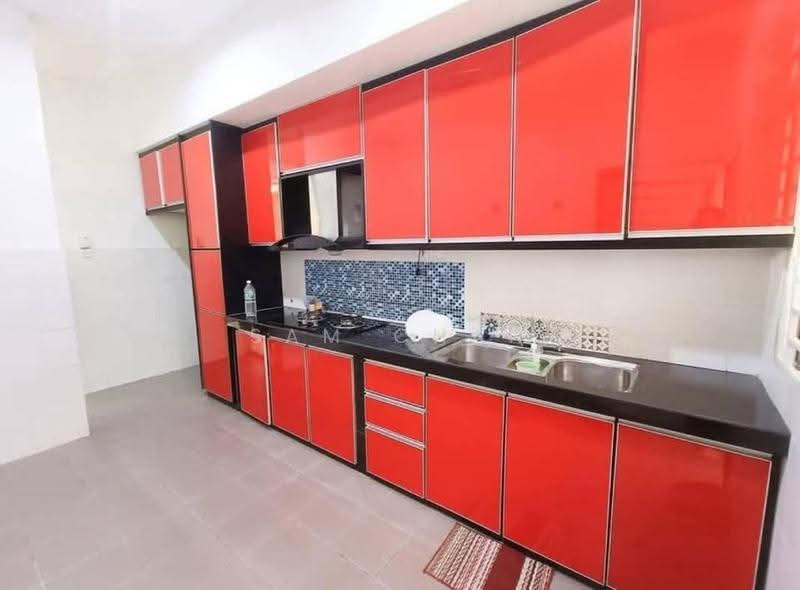 2-storey Terraced House for Sale in Seksyen 33 (Shah Alam) - Sam Chan - Kitchen - PropertyGuru.com.my