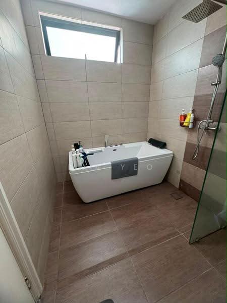 Kediaman Servis untuk Dijual di Molek Regency - Eva Yeo - PropertyGuru.com.my