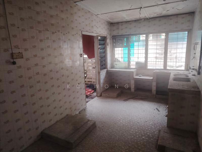 2-storey Terraced House for Sale in Taman Overseas Union (Taman Oug) (Jalan Klang Lama (Old Klang Road)) - KC Wong - Kitchen - PropertyGuru.com.my