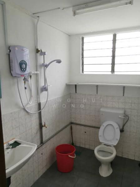 1-storey Terraced House for Sale in Kota Kinabalu (Sabah) - Ching Hui Wong - Bathroom - PropertyGuru.com.my