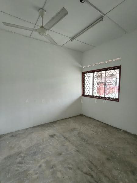 1-storey Terraced House for Sale in Jementah (Johor) - Albert Liew - Interior - PropertyGuru.com.my