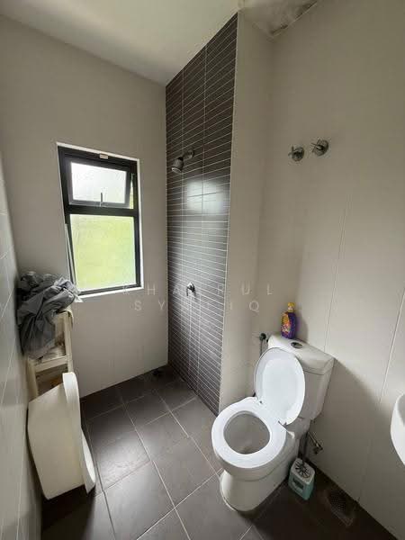 Rumah Banglo untuk Dijual di Shah Alam (Selangor) - Khairul Syafiq - Bathroom - PropertyGuru.com.my