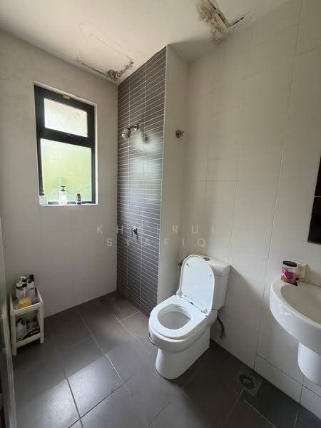 Rumah Banglo untuk Dijual di Shah Alam (Selangor) - Khairul Syafiq - Bathroom - PropertyGuru.com.my