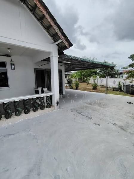 Rumah Teres 1-Tingkat untuk Disewa di Taman Universiti (Skudai) - Vinesh Susendran - Exterior - PropertyGuru.com.my