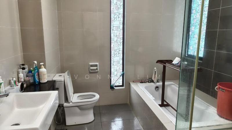 Rumah Kluster untuk Dijual di Johor Bahru (Johor) - Yvonne Lim - Bathroom - PropertyGuru.com.my