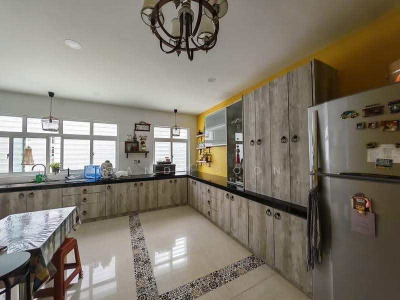 Rumah Teres 3-Tingkat untuk Dijual di Taman Taming Indah 2 (Bandar Sungai Long) - Candy Soon - Kitchen - PropertyGuru.com.my