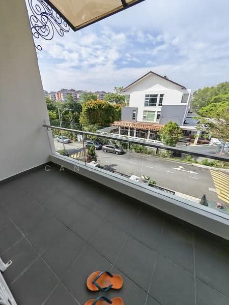 Rumah Teres 3-Tingkat untuk Dijual di Taman Taming Indah 2 (Bandar Sungai Long) - Candy Soon - Balcony - PropertyGuru.com.my