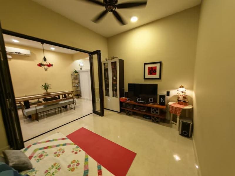 Rumah Teres 3-Tingkat untuk Dijual di Taman Taming Indah 2 (Bandar Sungai Long) - Candy Soon - Living Room - PropertyGuru.com.my