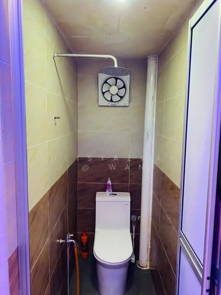 Pangsapuri untuk Disewa di Kenanga Apartment - Julisyazwani @ Wani - Bathroom - PropertyGuru.com.my
