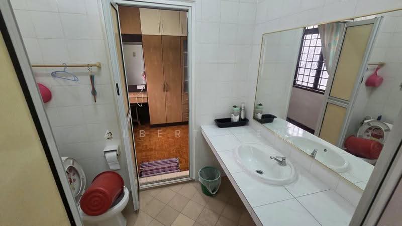 Rumah Teres 2-Tingkat untuk Dijual di Jementah (Johor) - Albert Liew - Bathroom - PropertyGuru.com.my