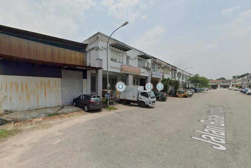 Factory for Rent in Seri Kembangan Industrial Area (Seri Kembangan) - Bond Lee - Exterior - PropertyGuru.com.my