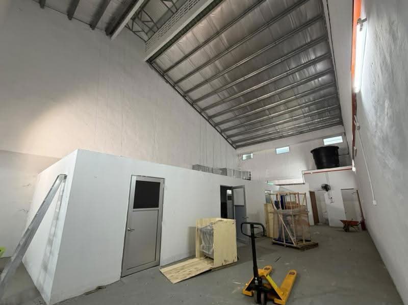 Terrace Factory for Rent in Taman Desa Jaya (Johor Bahru) - Sausa Lee - Interior - PropertyGuru.com.my