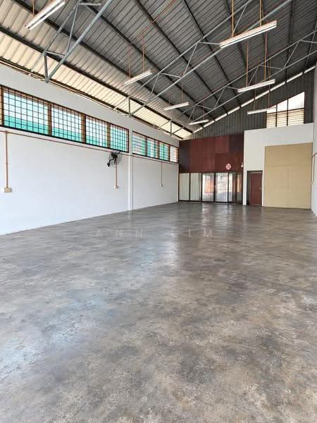 Kilang untuk Disewa di Taman Iks Paya Rumput (Paya Rumput) - Ann Lim - Interior - PropertyGuru.com.my