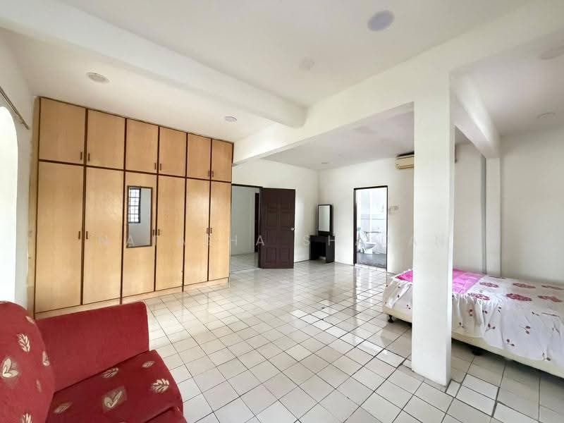 2-storey Terraced House for Rent in Usj 1 (Subang Jaya) - Natasha Shadan - Bedroom - PropertyGuru.com.my