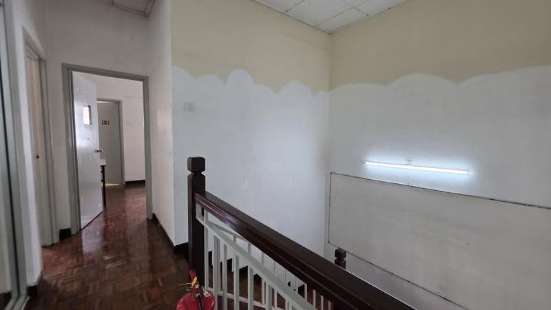 Terraced House for Sale in Kota Kemuning (Shah Alam) - J J - Corridor - PropertyGuru.com.my