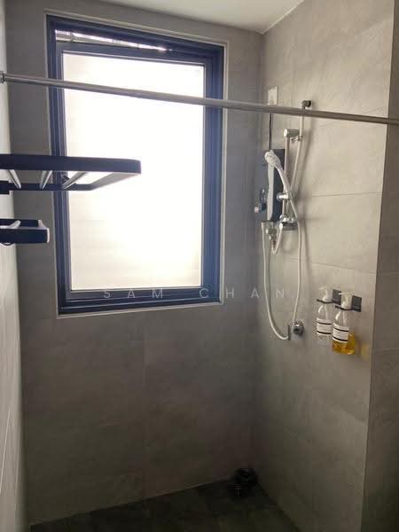 Kediaman Servis untuk Disewa di Sunsuria Forum - Sam Chan - Bathroom - PropertyGuru.com.my