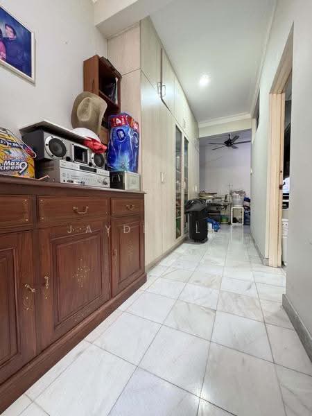 2-storey Terraced House for Sale in Taman Sri Muda (Shah Alam) - Jayden Lee - Corridor - PropertyGuru.com.my