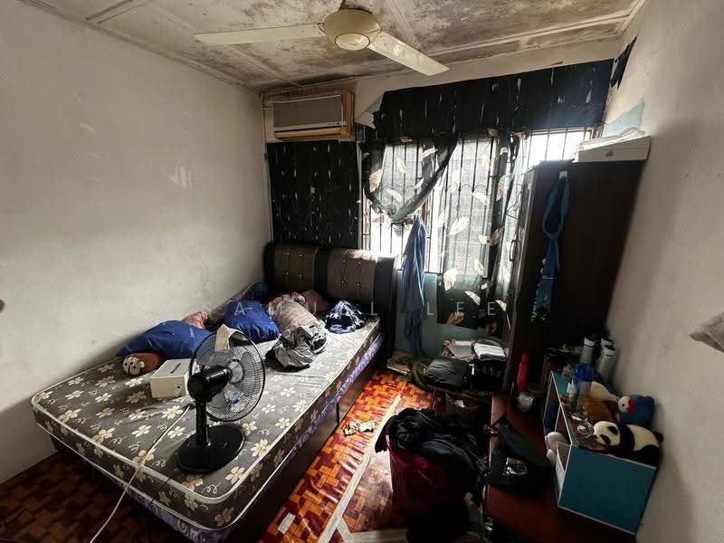 Rumah Teres 2-Tingkat untuk Dijual di Taman Ungku Tun Aminah (Skudai) - Samuel Lee - Bedroom - PropertyGuru.com.my