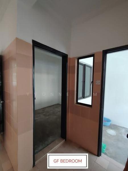 2-storey Terraced House for Sale in Taman Mount Austin (Tebrau) - Yvonne Lim - Bedroom - PropertyGuru.com.my