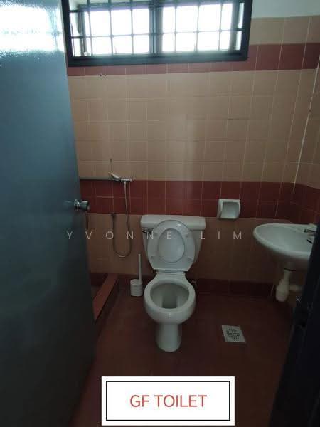 2-storey Terraced House for Sale in Taman Mount Austin (Tebrau) - Yvonne Lim - Bathroom - PropertyGuru.com.my