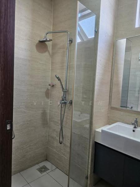 Service Residence for Rent at Crescent Bay Suites (Teluk Bayu) - Vicky Yew - Bathroom - PropertyGuru.com.my