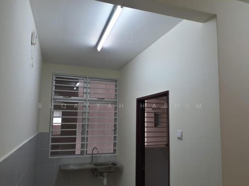 Pangsapuri untuk Dijual di Larai Apartment Presint 6 @ Putrajaya - Ruqayyah Hashim - Interior - PropertyGuru.com.my