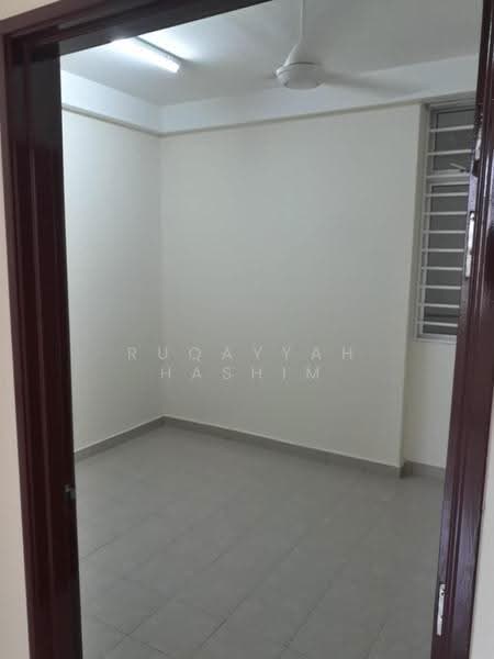 Pangsapuri untuk Dijual di Larai Apartment Presint 6 @ Putrajaya - Ruqayyah Hashim - Interior - PropertyGuru.com.my
