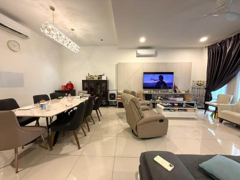Rumah Teres 2-Tingkat untuk Disewa di Telok Panglima Garang (Selangor) - Wilson Ng - Living Room - PropertyGuru.com.my