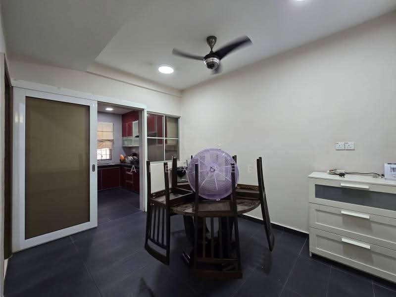 Rumah Teres 2-Tingkat untuk Disewa di Shah Alam (Selangor) - Alex Lee - Kitchen - PropertyGuru.com.my