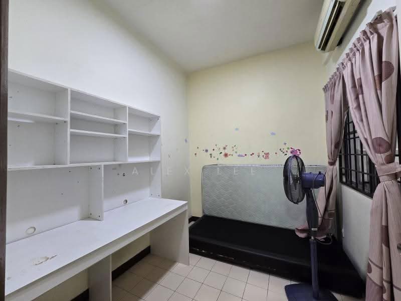 Rumah Teres 2-Tingkat untuk Disewa di Shah Alam (Selangor) - Alex Lee - Bedroom - PropertyGuru.com.my