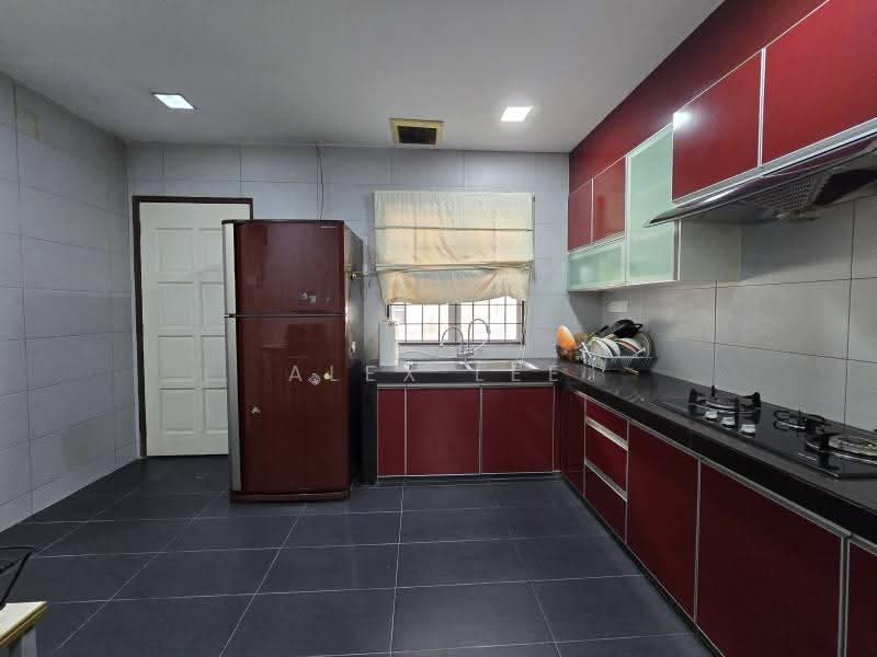 Rumah Teres 2-Tingkat untuk Disewa di Shah Alam (Selangor) - Alex Lee - Kitchen - PropertyGuru.com.my
