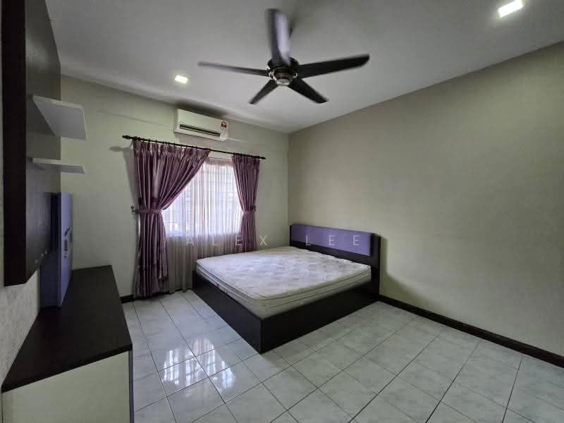 Rumah Teres 2-Tingkat untuk Disewa di Shah Alam (Selangor) - Alex Lee - Bedroom - PropertyGuru.com.my