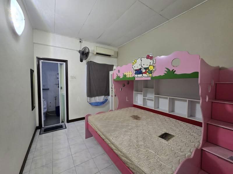 Rumah Teres 2-Tingkat untuk Disewa di Shah Alam (Selangor) - Alex Lee - Bedroom - PropertyGuru.com.my