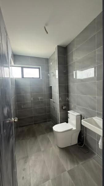 2-storey Terraced House for Sale in Johor Bahru (Johor) - KT Tan - Bathroom - PropertyGuru.com.my