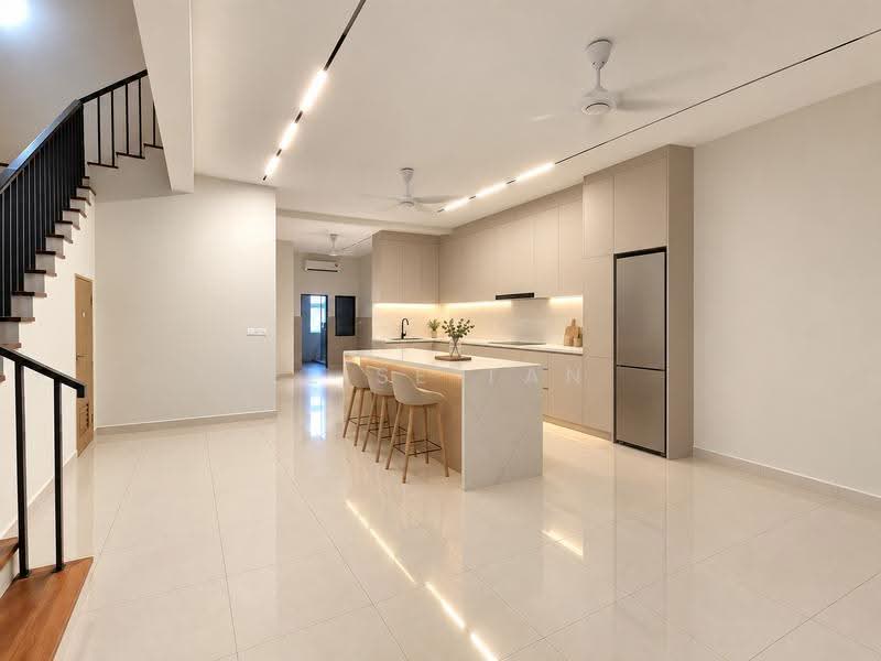 2-storey Terraced House for Rent in Bandar Kinrara Seksyen 8 (Bandar Kinrara) - Elise Tan - Kitchen - PropertyGuru.com.my