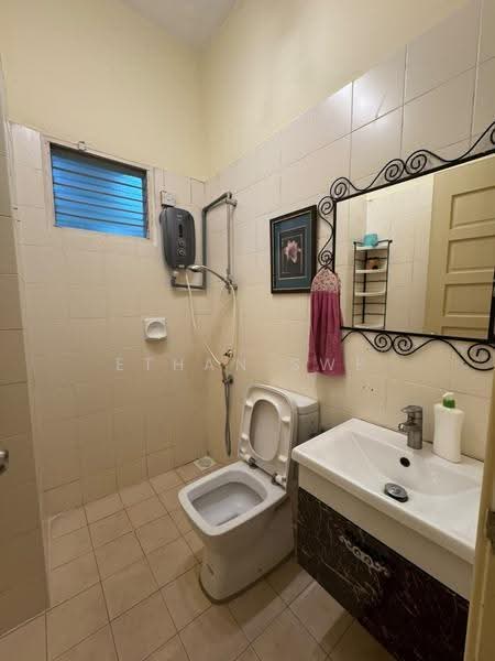 2-storey Terraced House for Sale in Tropicana (Petaling Jaya) - Ethan Swe - Bathroom - PropertyGuru.com.my