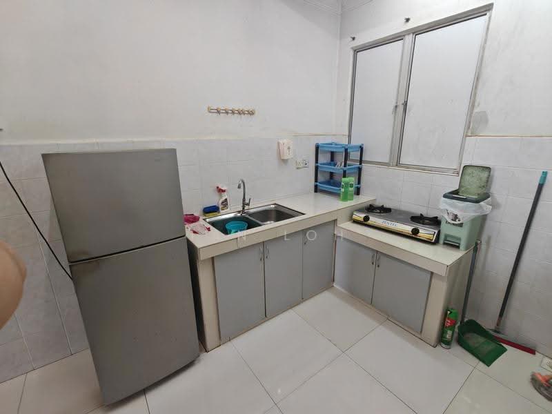 Condominium for Rent at Ridzuan Condominium - Ian Loh - Kitchen - PropertyGuru.com.my