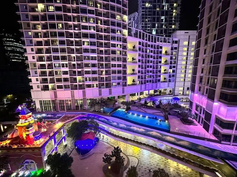 Kediaman Servis untuk Dijual di i-SOHO @ i-City - Nazrin Affendy - Exterior - PropertyGuru.com.my