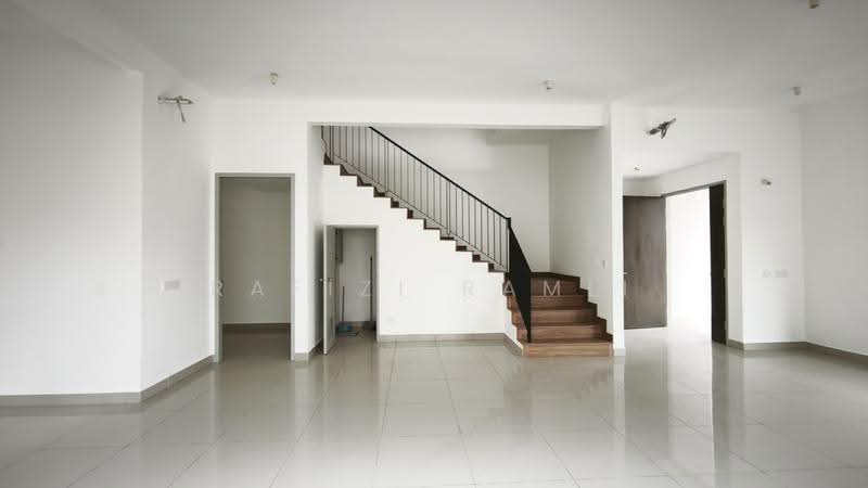 Semi-Detached House for Sale in Cyber 10 (Cyberjaya) - Rafizi Ramli - Interior - PropertyGuru.com.my