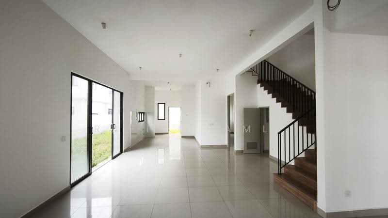 Semi-Detached House for Sale in Cyber 10 (Cyberjaya) - Rafizi Ramli - Living Room - PropertyGuru.com.my