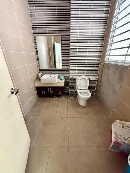 Rumah Banglo untuk Dijual di Cheras (Selangor) - Zuraidah Dan - Bathroom - PropertyGuru.com.my