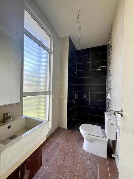 Rumah Banglo untuk Dijual di Cheras (Selangor) - Zuraidah Dan - Bathroom - PropertyGuru.com.my