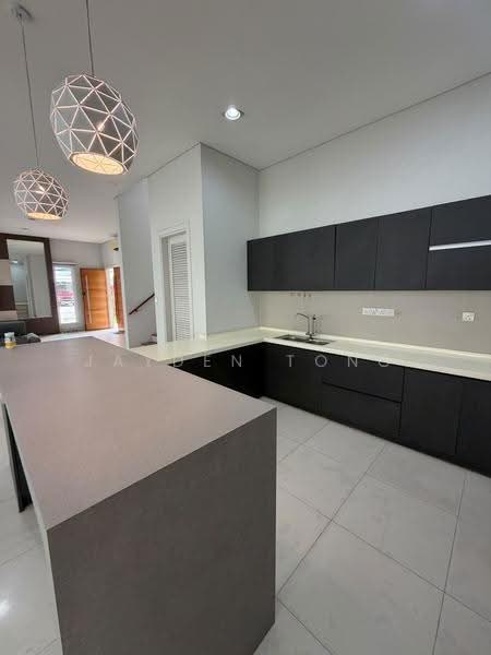 Bungalow House for Rent in Sunway Rymba Hills (Petaling Jaya) - Jayden Tong - Kitchen - PropertyGuru.com.my