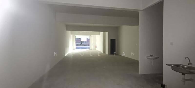 Shop for Rent in Labu (Negeri Sembilan) - Nicole Tan - Interior - PropertyGuru.com.my